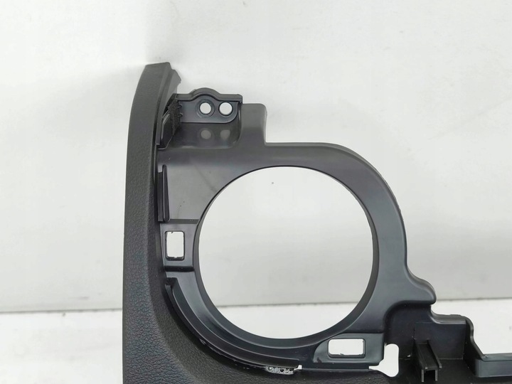 фото №12, Hyundai kona i 2019 element панелі розподільчої / dół