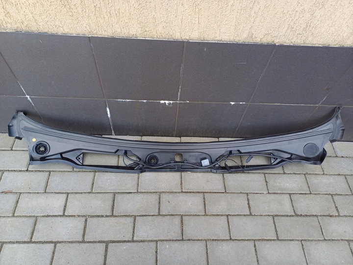 фото №5, Bmw seria 1 e87/e81 04-13 панель под лобовым стеклом 15677210