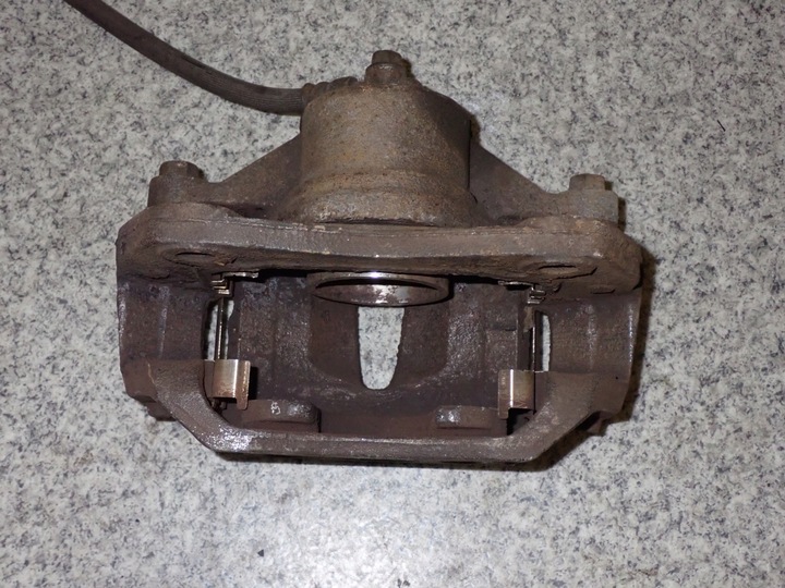 фото №6, Hyundai i30 kia ceed 07-12 суппорт переднее правые