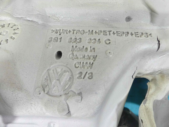 фото №8, Покрытие стены перегородки vw passat b8