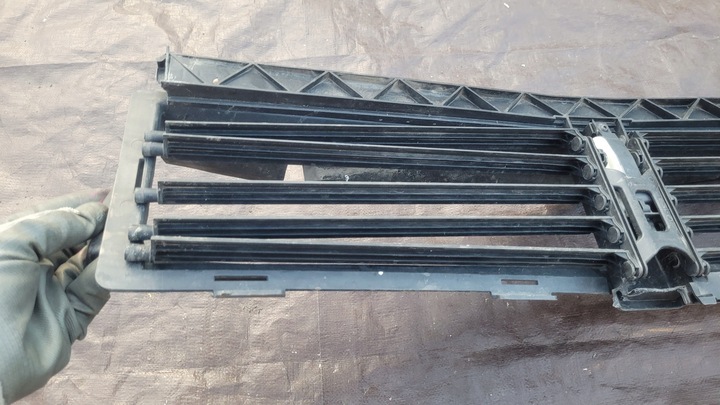 фото №6, Mercedes cla w118 жалюзи руль воздуха ролета // 4438