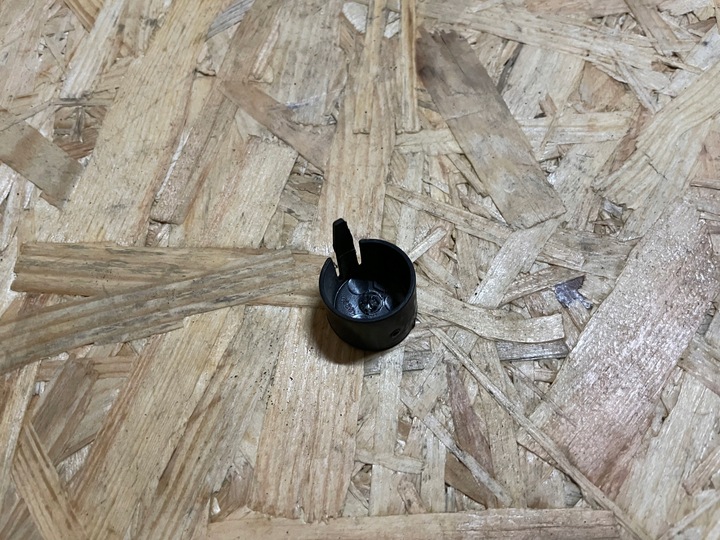 фото №2, Заглушка підлокітник двірники зад задня renault clio iii 3 рестайлінг fl