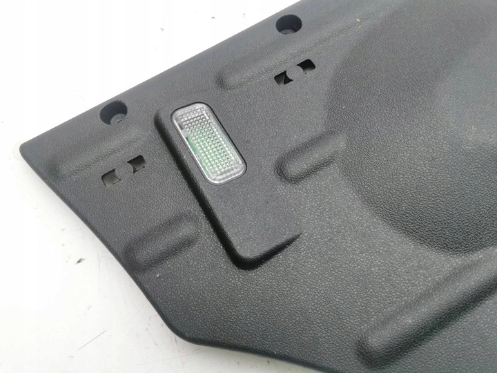 фото №6, Cupra formentor 2023 левая сторона element панели распределительной / dół