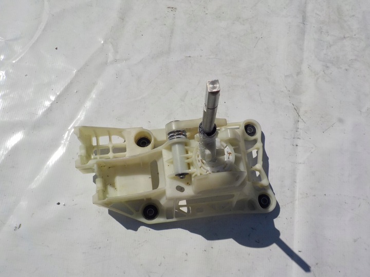 фото №2, Hyundai kona 1.0t домкрат выборщик коробки передач механическая коробка передач