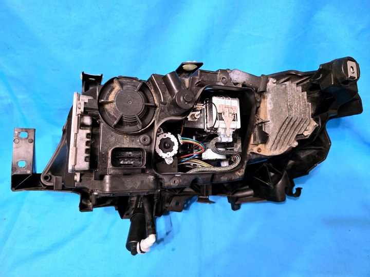фото №12, Bmw серії 3 e90 e91 рестайлінг bi-xenon динамічний поворотний фара лампа права eur