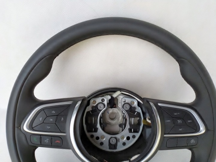 фото №5, Fiat 500x рестайлинг руль кожаный мультифункция