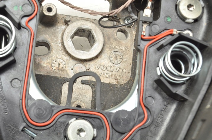 фото №11, Volvo v50 руль кожаный sv55150001 многофункциональная
