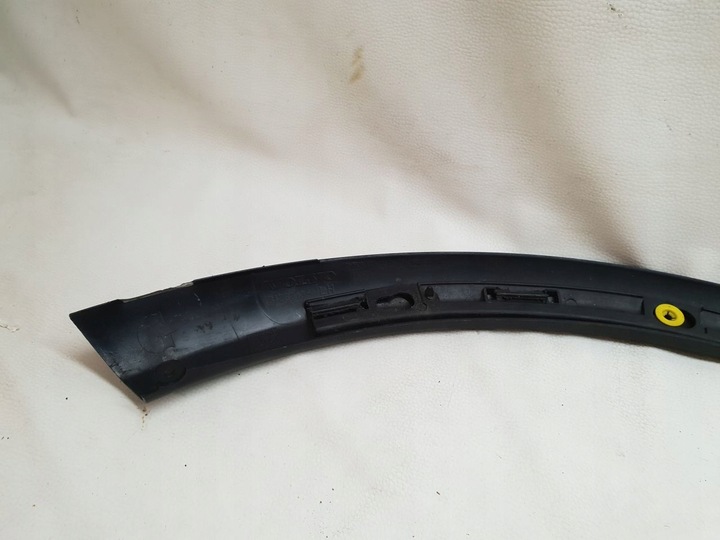 фото №10, Volvo c30 планка na крыло левый зад 31283136