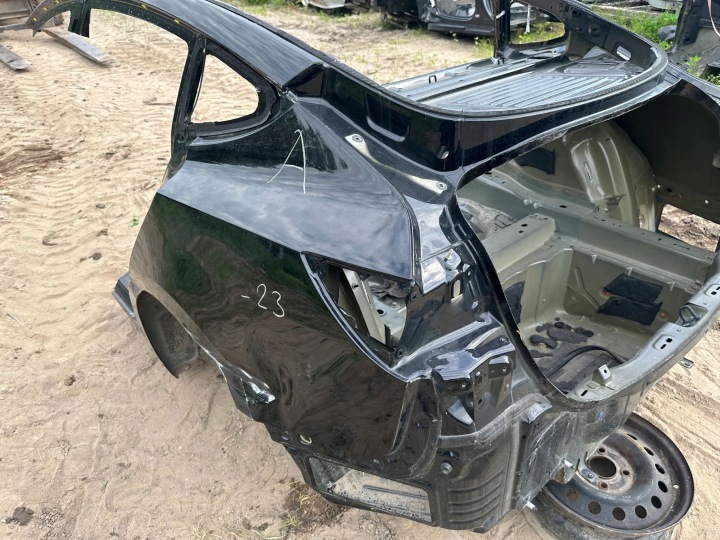 фото №8, 2023 tesla модель 3 зад кузов