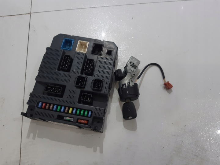 фото №1, Peugeot 407 купе poj. 2.7 коробка bsi замок зажигания