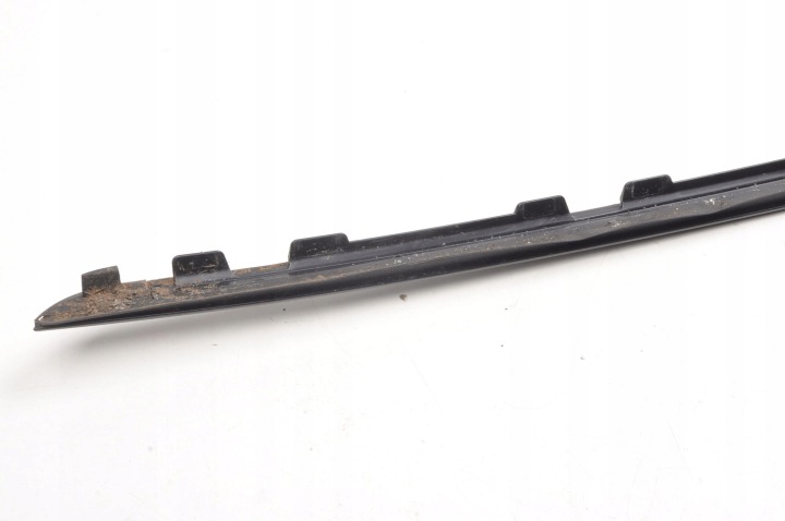 фото №7, Hyundai bayon молдинг стёкла передний лобовой 86141-q0000