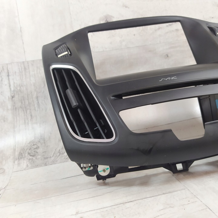 фото №3, Защита корпус рамка радио синхронизация решётка средняя ford focus mk3 iii