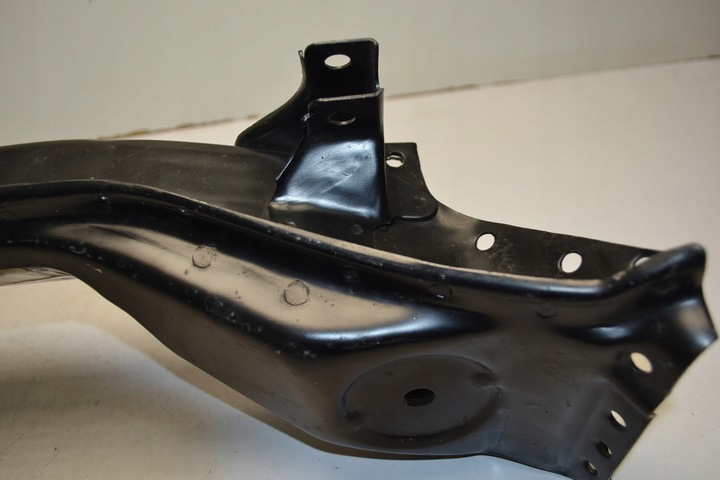 фото №16, Mercedes w202 балка поперечина перед підвішування