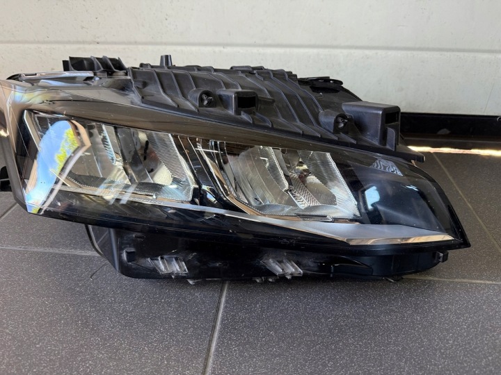 фото №8, Peugeot 308 iii t10 фара правая перед полный led 9849116280 комплектная