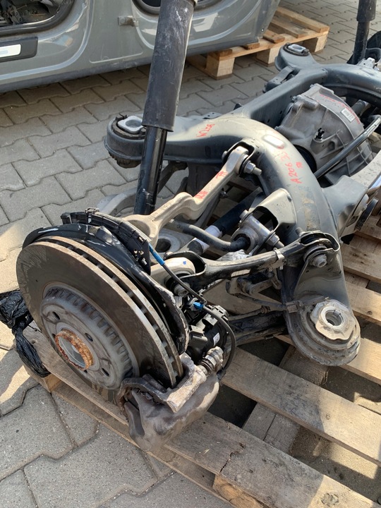 фото №1, Поворотный кулак правая подвешивание рычаг комплект зад w206 a206 c-klasa mercedes