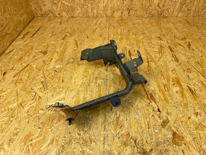 фото №7, Кронштейн тримач кріплення крила перед лівий audi q7 ii 4m 4m0821137b 15-