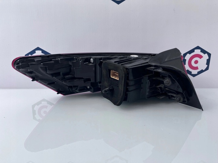 фото №3, Лампа правый зад vw arteon led