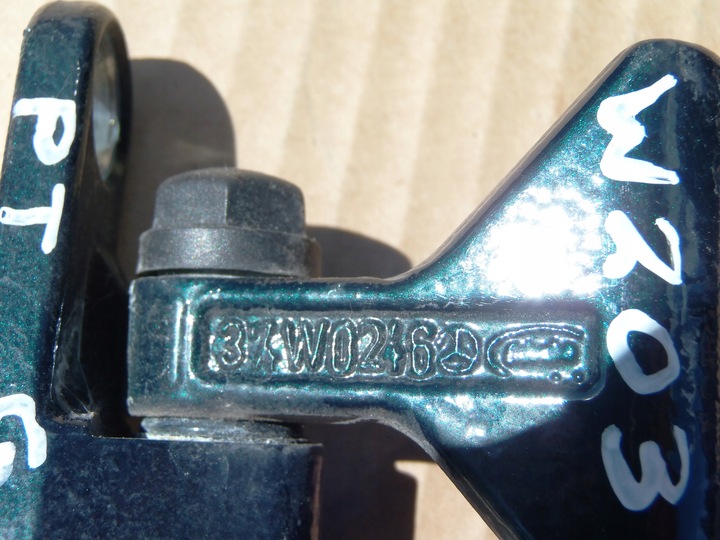 фото №5, Петли дверь правый зад комплект mercedes c w203 универсал 816