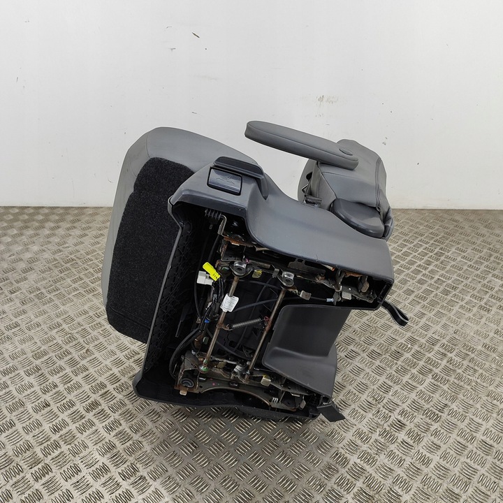 фото №5, Toyota sienna xl40 iv 2020 сидіння задній