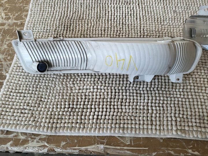 фото №3, Volvo v40 12- протитуманні фари drl комплект оригінал