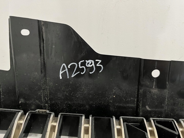 фото №16, Volvo xc60 ii рестайлинг решётка радиатора решётка 32291019 32386077