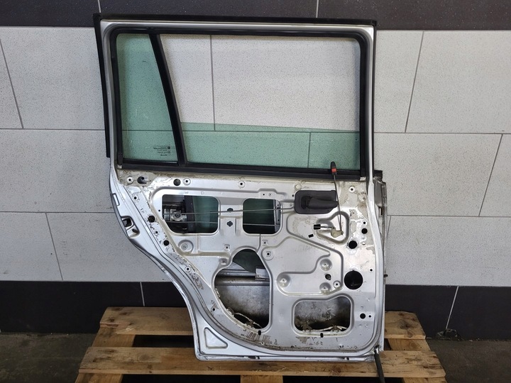 фото №14, Opel astra f универсал дверь левый зад левая задние z147