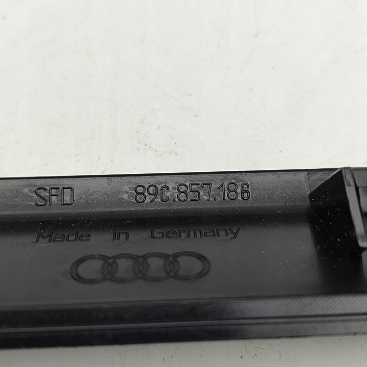 фото №7, Audi q4 sportback e-tron 2024 рамка бардачка панели распределительной