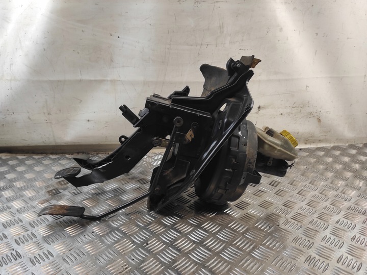 фото №1, Vw transporter t4 2.4 d підсилювач помпа гальмівна основа педалі 701612101k