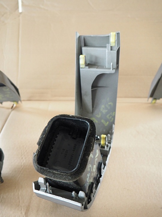 фото №6, Prius ii 2 решітка повітропровід впуск повітря w консолі