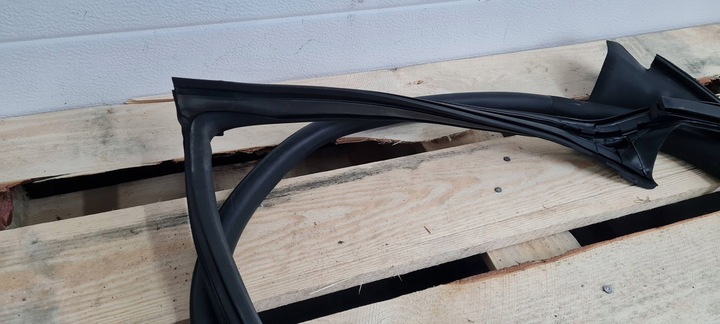 фото №7, Sq8 4m rsq8 q8 прокладка гумова двері ліва лівий перед 24r 4m8831707d