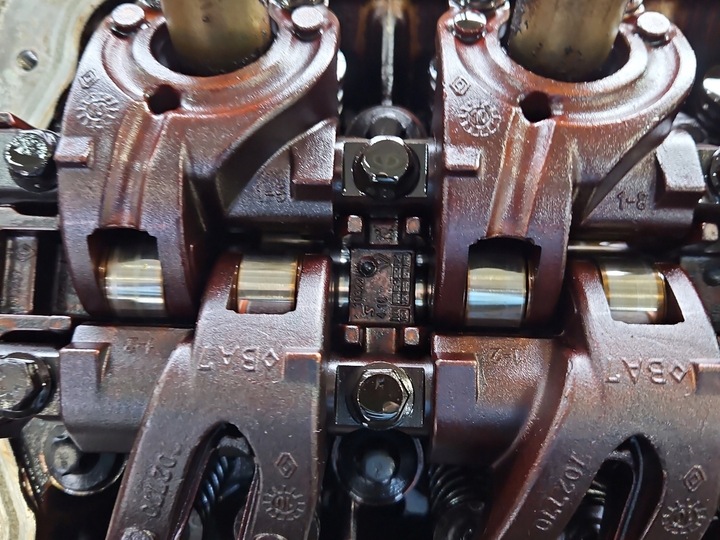 фото №12, Двигатель renault clio iii d4f d4f h 786 1.2 tce film измерение