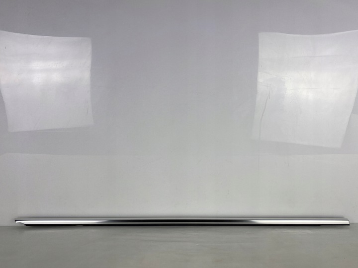 фото №1, Volkswagen passat b8 sedan планка дверь правые перед наружная 2014-2022