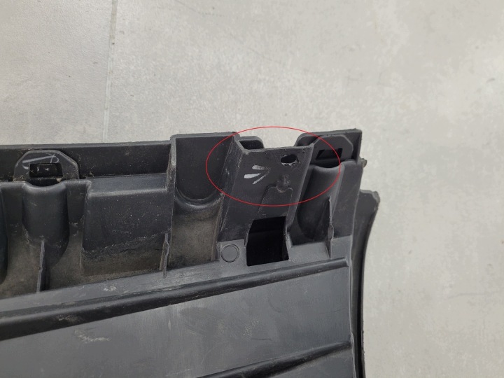фото №11, Центральна решітка бампера перед nissan nv250 nv 250 19-21