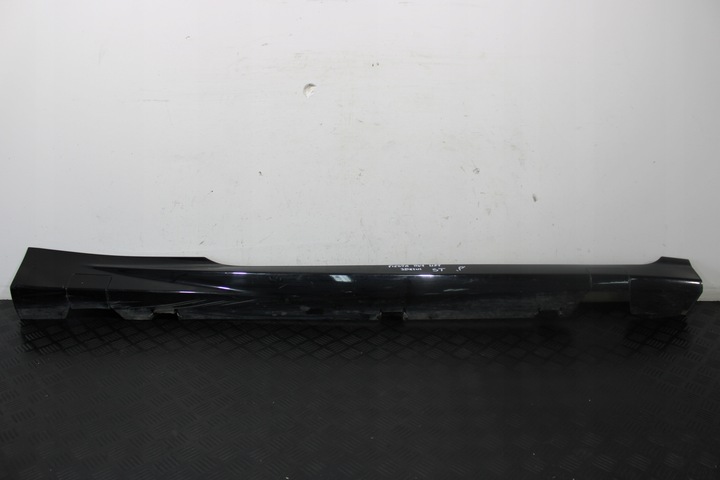 фото №1, Накладка порогова поріг праві ford fiesta mk7 рестайлінг st-line 3 двері