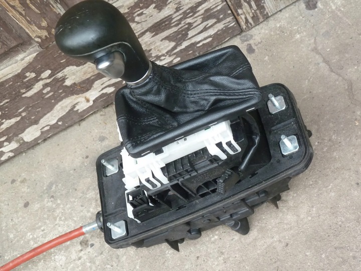 фото №1, Audi a4 b8 08-12 домкрат зміни коробки передач автомат. kpl.