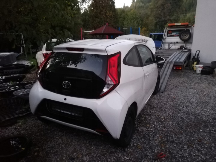 фото №10, Сидіння сидіння 3 dzwiowy toyota aygo ii рестайлінг бензин 39 tyś проти 2020r