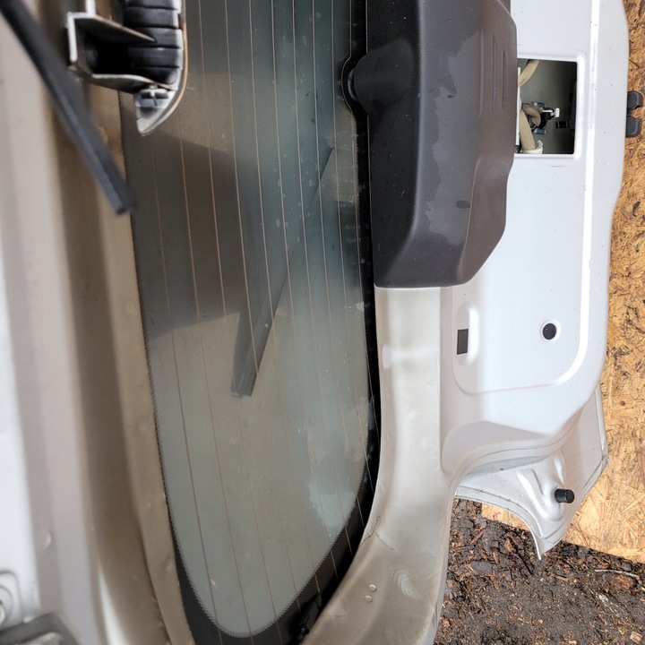 фото №14, Крышка багажника задняя зад dacia spring хром камера