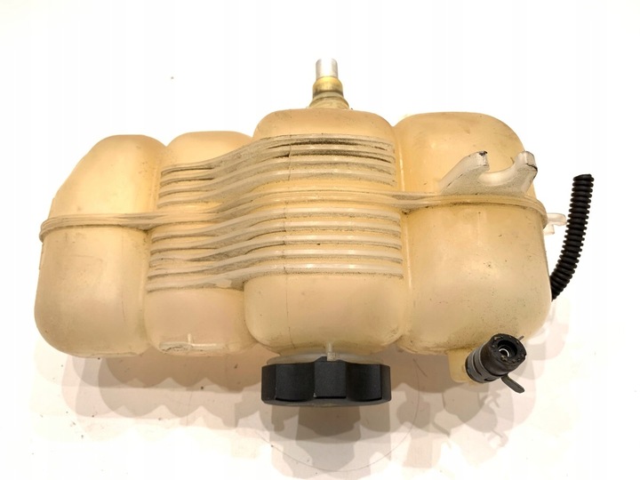 фото №1, Бак расширительный жидкости охлаждающей jeep cherokee kl suv 3.2 272km