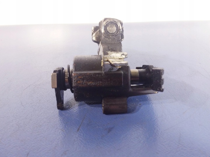 фото №4, Audi a4 b5 1.8 b натягувач розподільний вал