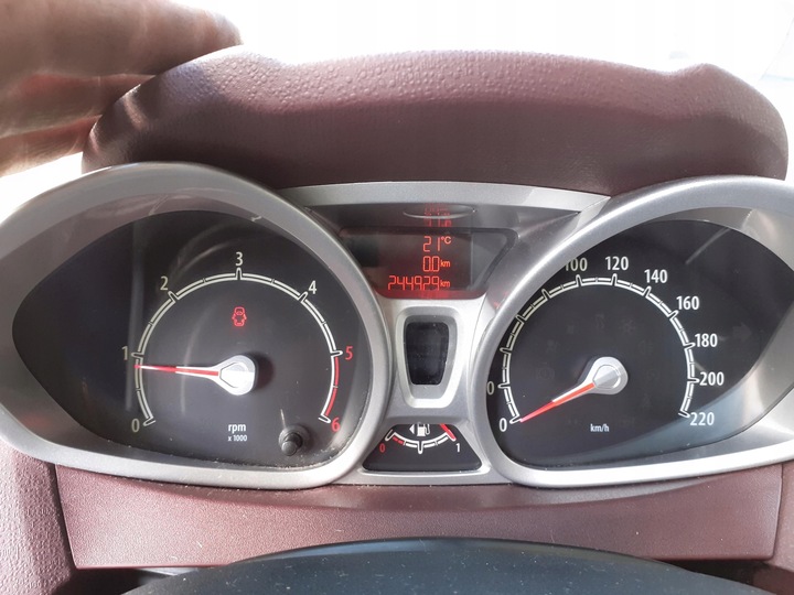 фото №8, Спидометр ford fiesta mk6 vi 1.6 tdci 8a6t10849gc