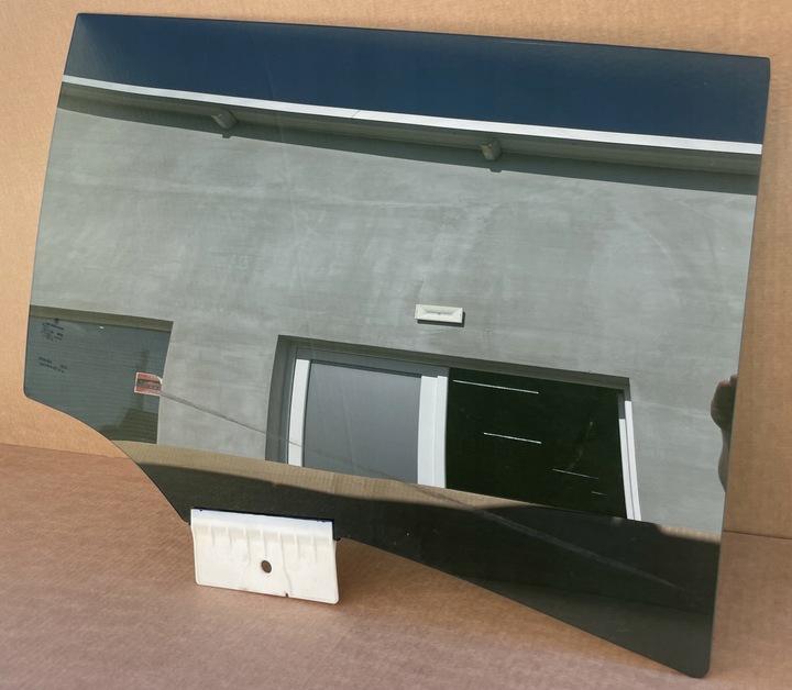 фото №6, Стекло двойная перед зад passat b8 универсал год ''8'' 2018 jak новая оригинал