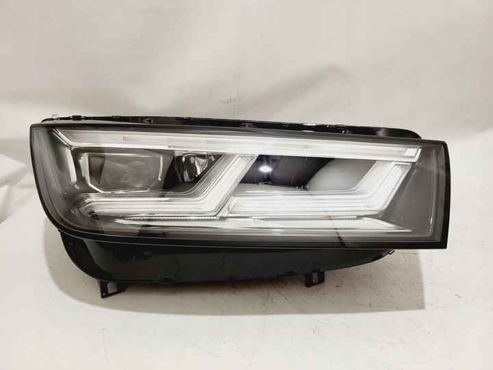 фото №7, Audi q5 полный led matrix 80a941035 80a941036