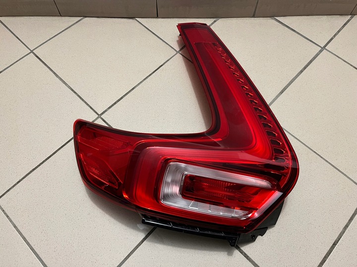 фото №1, Лампа левая задняя зад левая volvo xc40 xc-40 led 17- 31446790