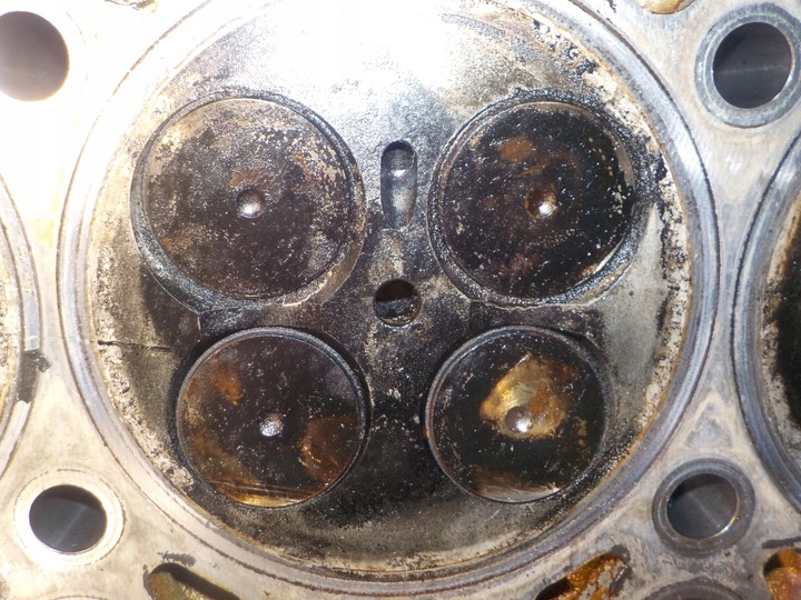 фото №14, Chrysler voyager iv 2.5 crd 16v головка двигуна 90352040f