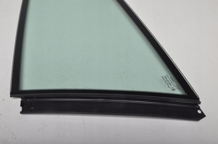 фото №5, Aston martin db9 стекло кузовная левый зад 2004r