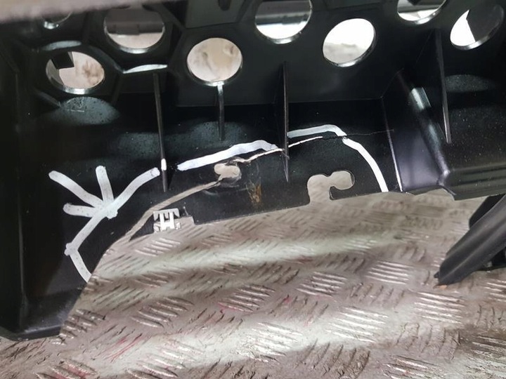 фото №7, Консоль подушка безпеки vw golf vii 5g0880201 5g1880841