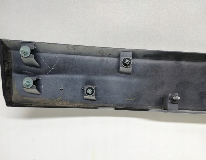 фото №9, Накладка молдинг крышки багажника toyota prius iii 76801-47070 76811-47070