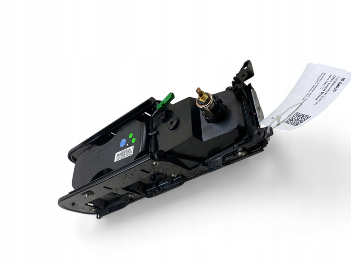 фото №11, Volvo xc60 переднее держатель na кружка туннеля среднего