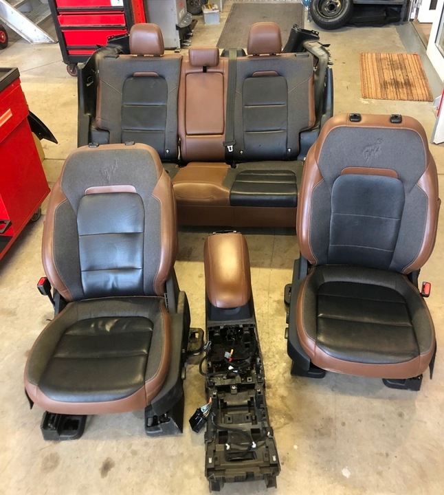 фото №1, Ford bronco sport сидіння диван салон