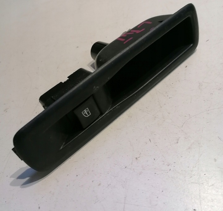 фото №1, Renault scenic iii 09-16r - панель переключатель стекло зад 829500004r